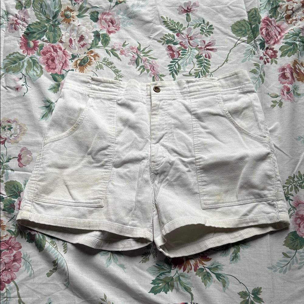 Vintage Men’s High Waisted White Corduroy Skate Shorts, by Weeds, size 36